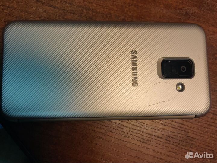 Samsung Galaxy A6, 3/32 ГБ