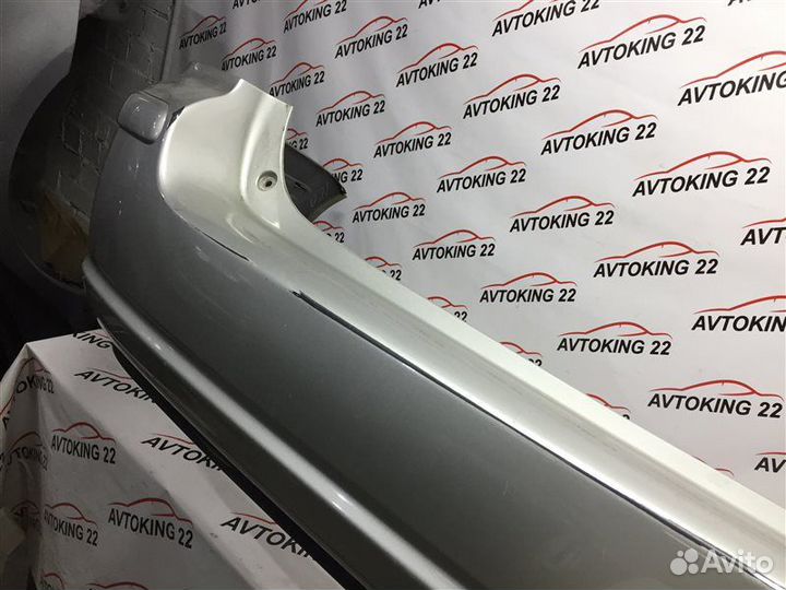 Бампер задний Toyota Avensis AZT250 1azfse 2004