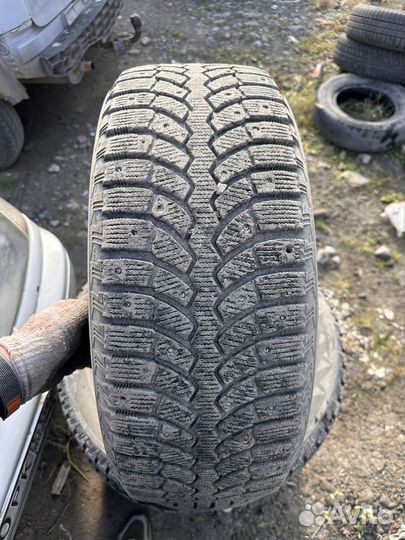 Bridgestone Blizzak 6 215/60 R16 45W