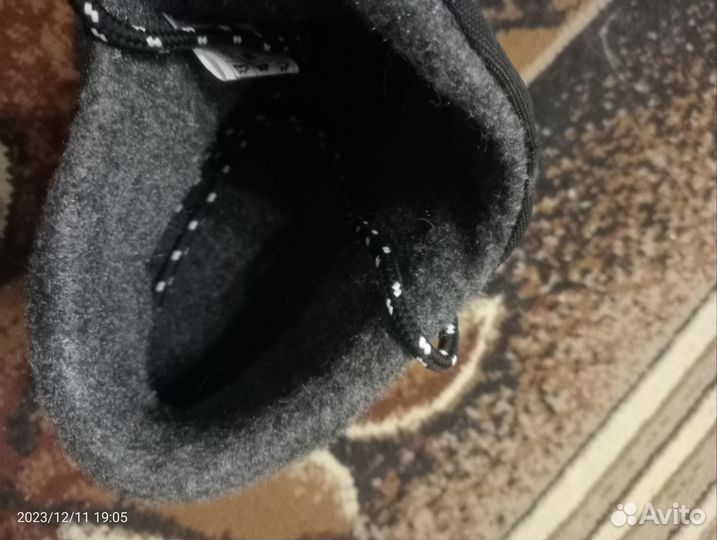 Лыжные ботинки