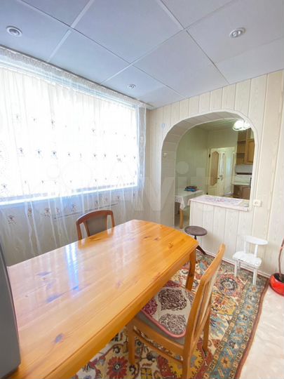 4-к. квартира, 80 м², 8/10 эт.