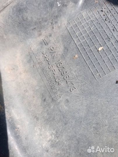 Площадка под акб Opel Corsa D