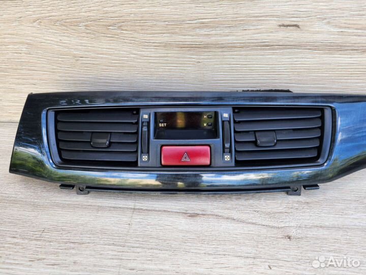 Накладка торпеды Mitsubishi Lancer IX