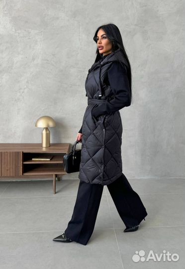 Пуховая жилетка в стиле Max Mara