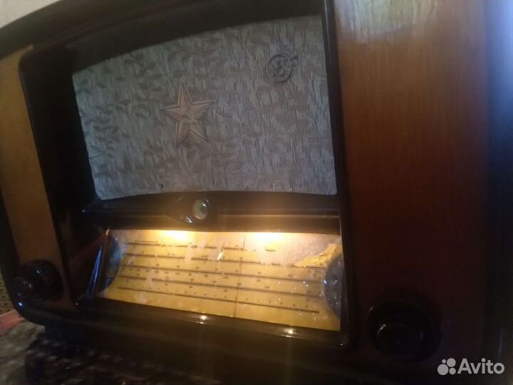 Радиоприемник WEF балтика-254. 1954г