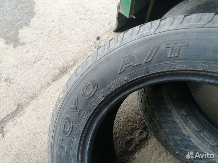 Toyo Open Country A/T 235/60 R17