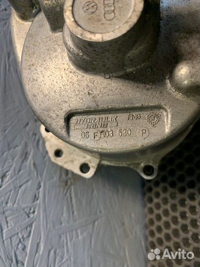 Крышка распредвала Audi A4 B7 BWE 2008