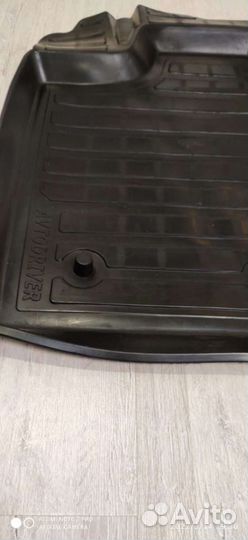Автомобильные коврики резиновые на ладу иксрей