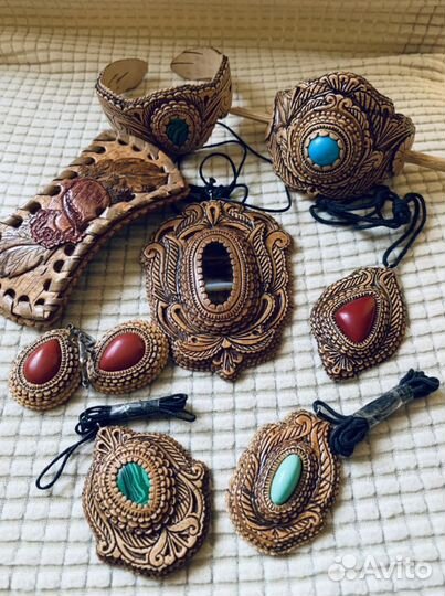 Заколки кулоны подвески из бересты