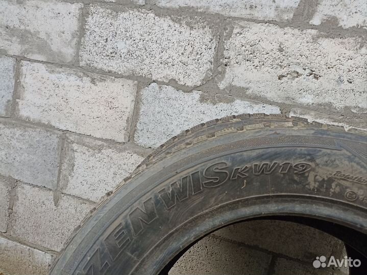 Kumho I'Zen Wis KW19 205/60 R16 93P