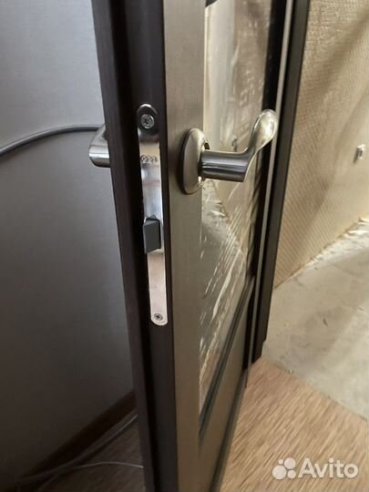 Двери межкомнатные с коробкой