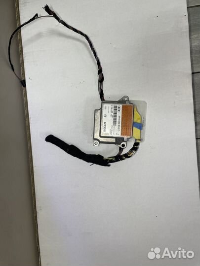 Блок управления подушками SRS Ауди А3 8Р