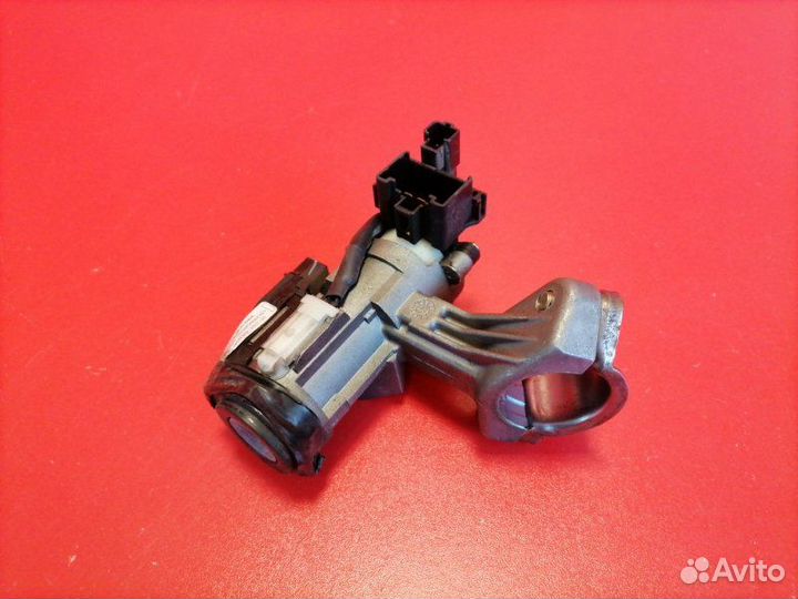 Замок зажигания Toyota Corolla ZZE120L 4ZZ-FE 2003