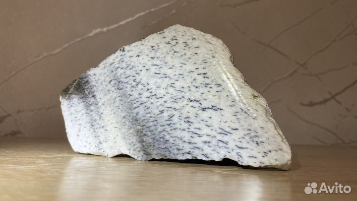 Красивейший срез нефрита полярная сова