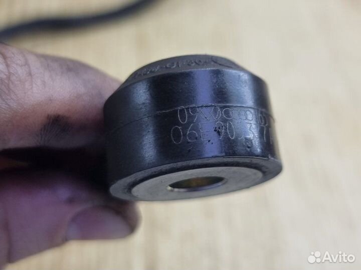 Датчик детонации Audi Q5 calb 3.2L 2011