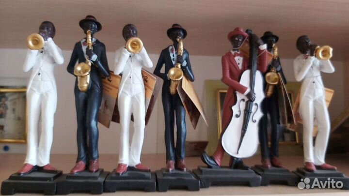 Фигуры. Статуэтки