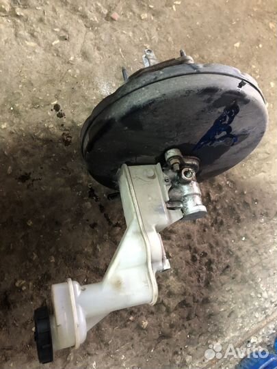 Вакуумный усилитель тормозов Nissan X-Trail T31