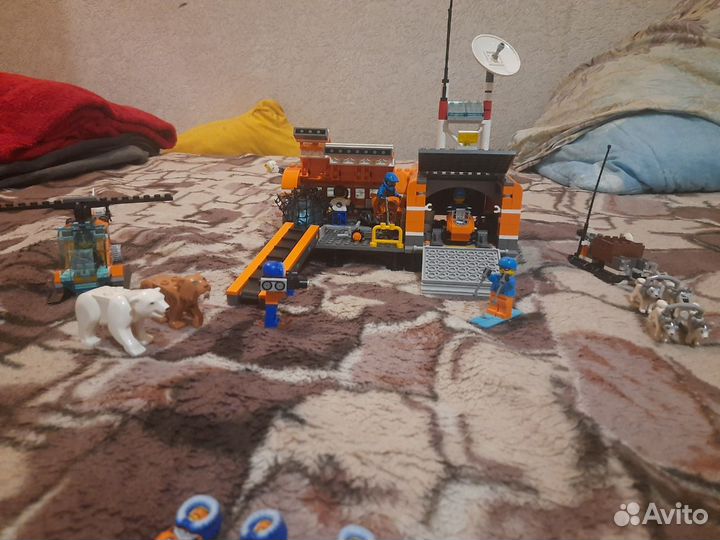 Lego city arctic base
