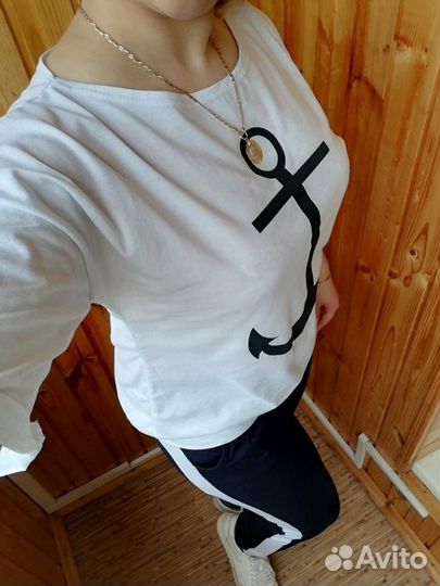 Спортивный костюм в морском стиле