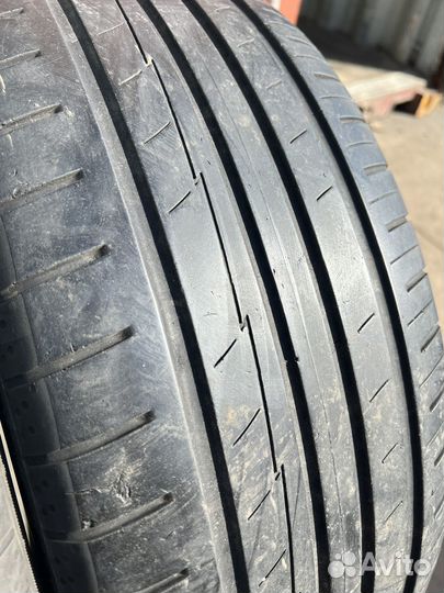 Yokohama BluEarth AE50 235/55 R18