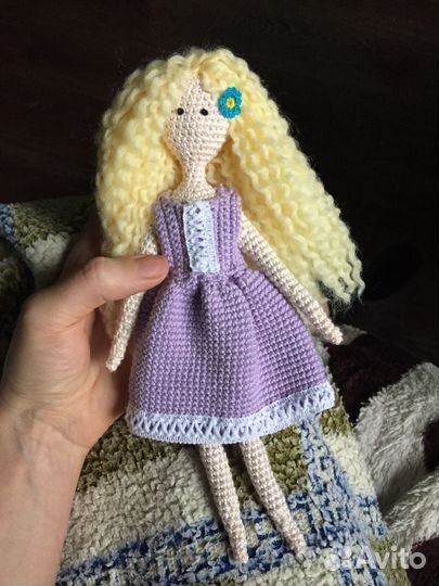 Игрушка вязаная кукла