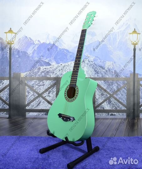 Гитара (новая) глянцевая, в заводской коробке