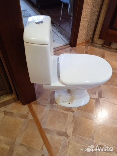 Унитаз с бачком б/у