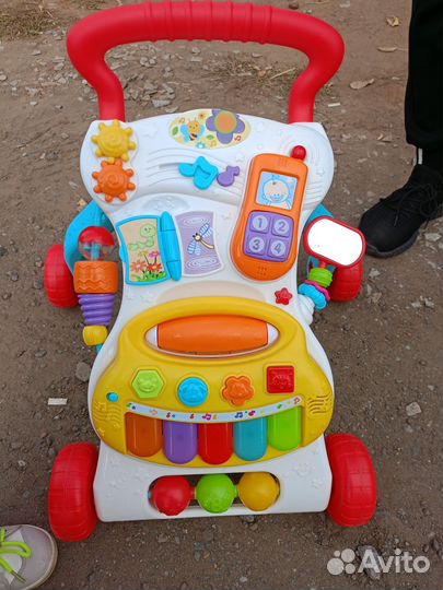 Машинка каталка толокар