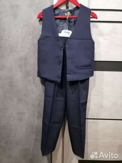 Школьный костюм
