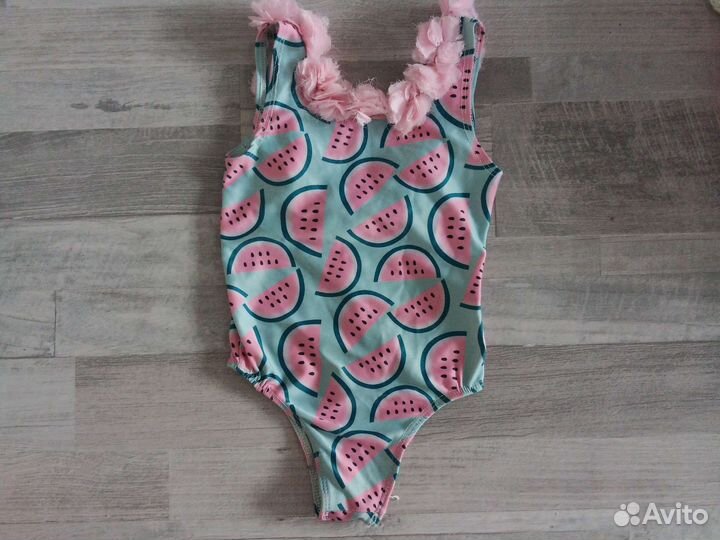 Купальник на девочку 3-5 лет, хорошо тянется