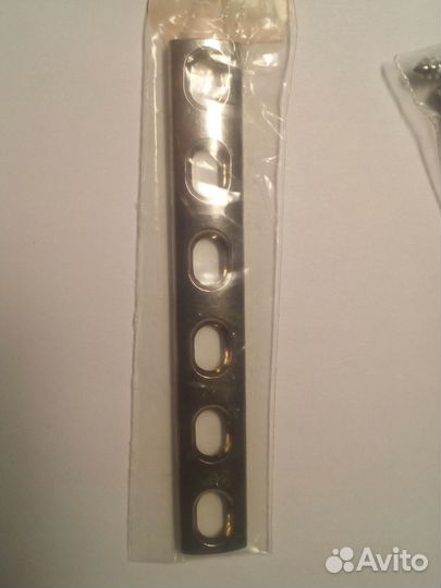 Титан, пластина