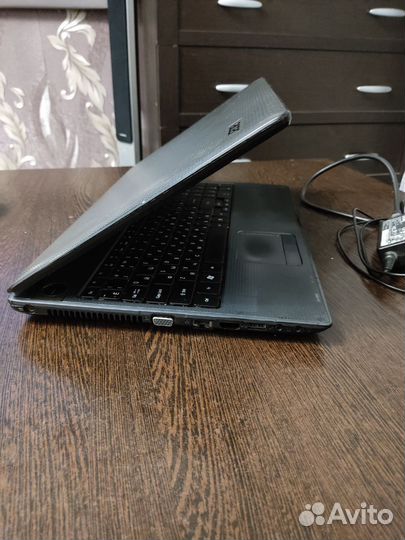 Acer i3/4gb/250gb