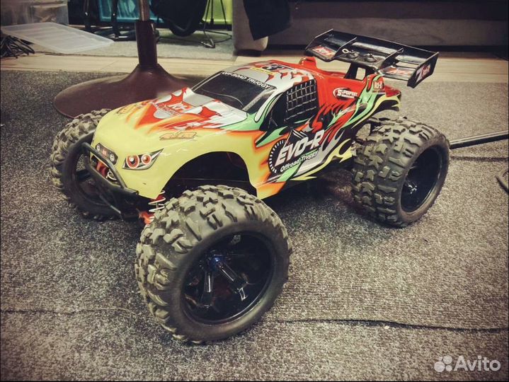 Радиоуправляемая машина 70 км/ч Remo Hobby