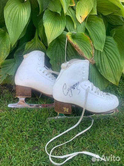 Фигурные коньки risport 235+лезвия golden