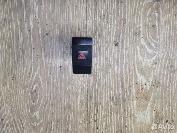 Kia spectra кнопка аварийки