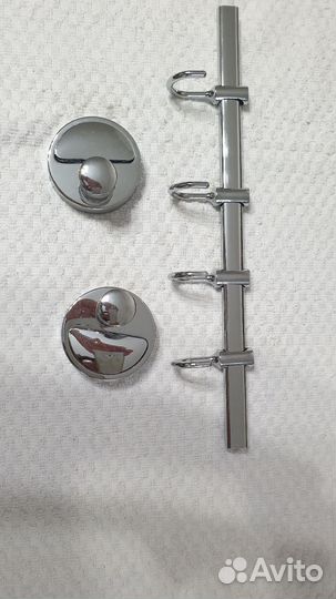 Вешалка для полотенец в ванной