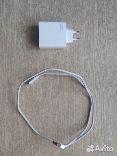 Сетевое зарядное устройство для телефона