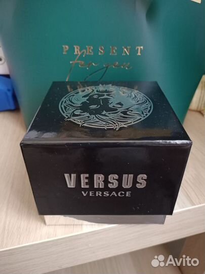 Versace versus часы новые оригинал