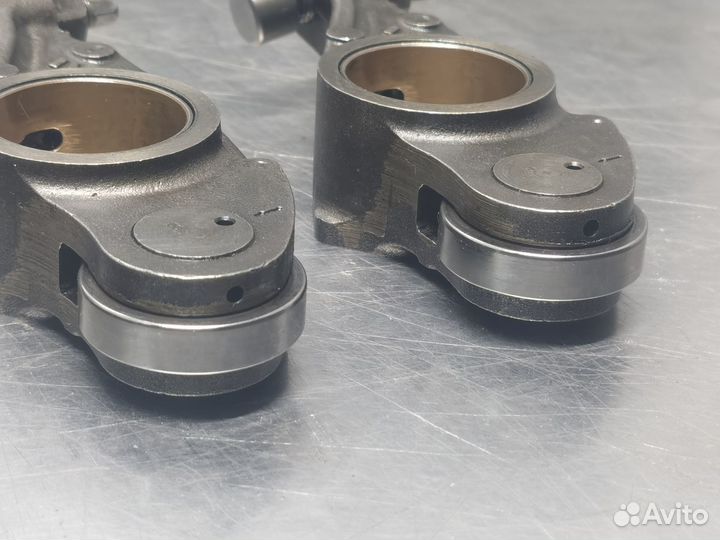 Рокер клапана впуск Iveco Stralis