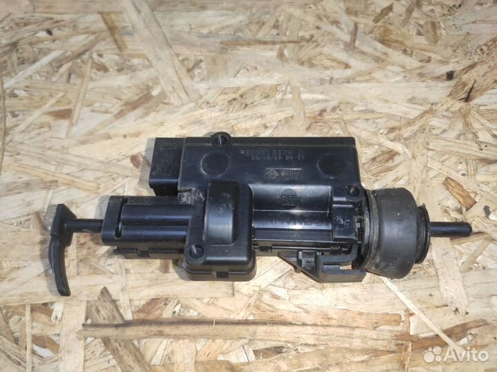 Активатор крышки бензобака Mercedes Citan