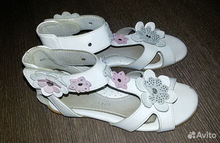 Босоножки для девочки