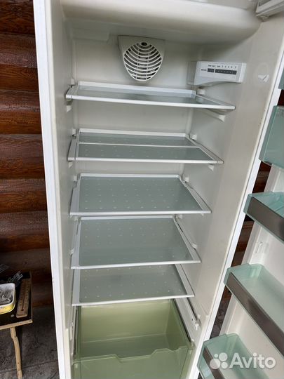 Холодильник Siemens KI32V440FF