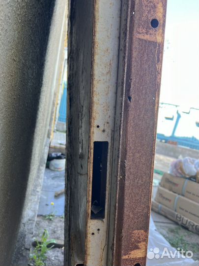 Дверь бронированная