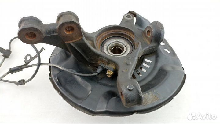 Ступица передняя левая Toyota Vitz SCP90 2007