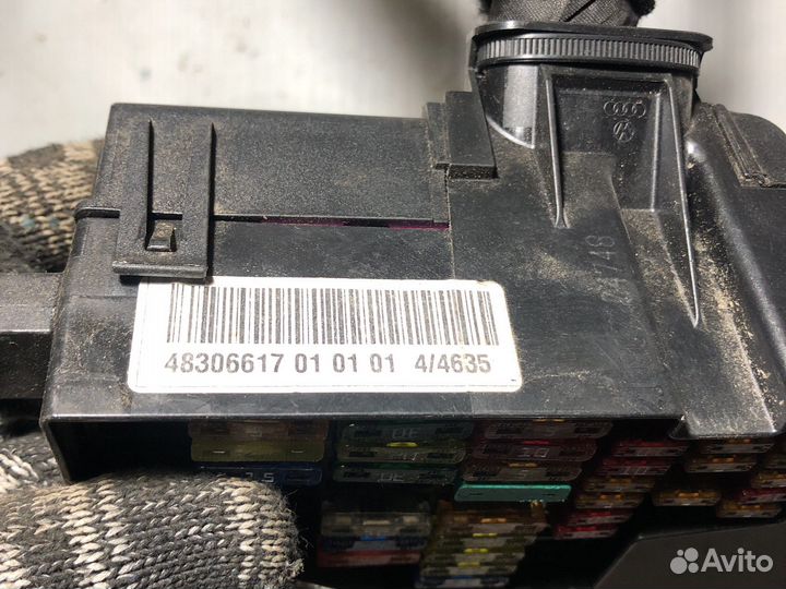 Блок предохранителей Пассат б6