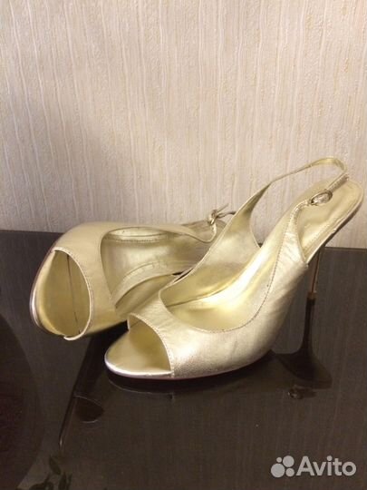 Босоножки Aldo кожа 39 разм