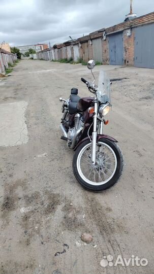 Suzuki Intruder vs750