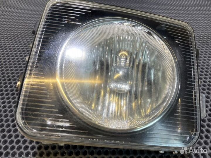 Фара лев. Hummer H3