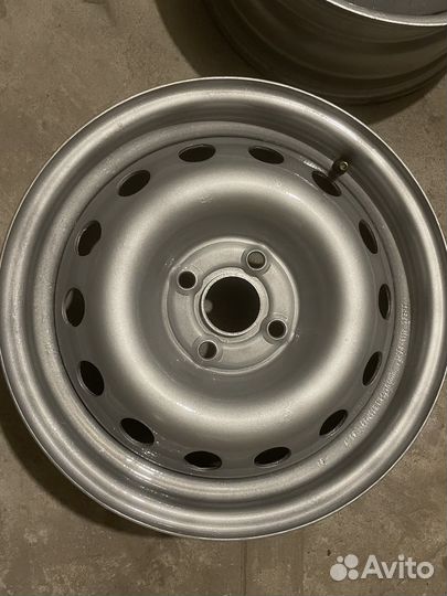 Штампованные диски r15