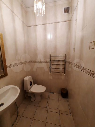 Дом 420 м² на участке 6 сот.